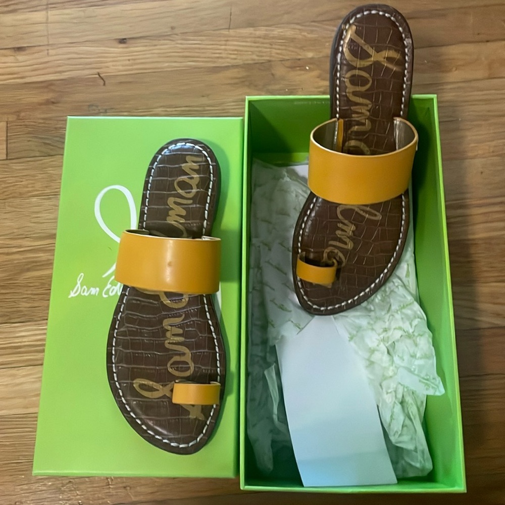 Brand new, never worn sandal